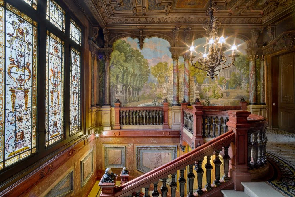 Orchestra performing at the Salle Cortot