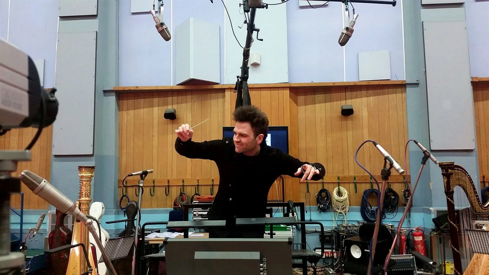 Krzysztof A. Janczak conducting a recording session